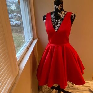 Terani Couture l Red l Formal l Size 6